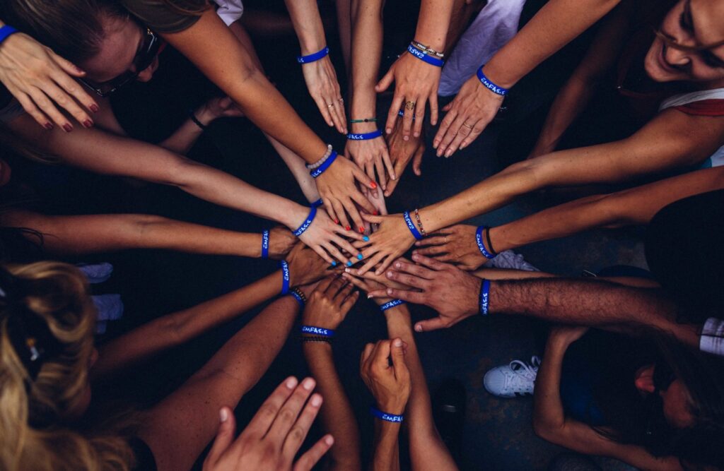 hands